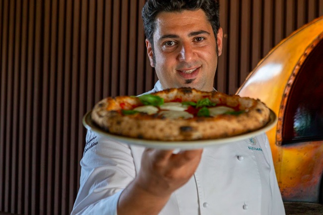 Altavilla Milicia, lo sfincione di Gioacchino Gargano della pizzeria Saccharum conquista il premio “Pizza e Mediterraneo”