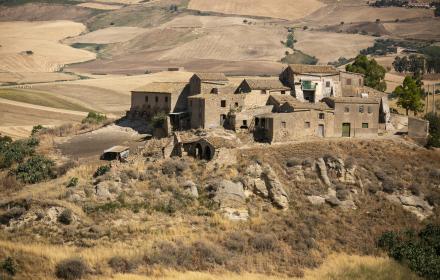 Polizzi Generosa: aggiudicati i lavori di riqualificazione della masseria Verbumcaudo, bene confiscato alla mafia