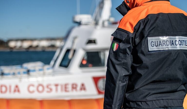 Sequestrati a Cefalù oltre 100 kg di pesce destinato alla discarica, chiuso un ristorante