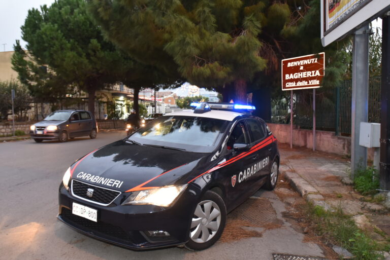 Il GIP di Termini Imerese convalida arresti per furto aggravato e resistenza a pubblico ufficiale, i Carabinieri eseguono poi altri due arresti per evasione e inosservanza dei provvedimenti emessi dell’Autorità Giudiziaria