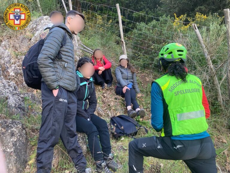 Trabia, sei giovani si perdono a Pizzo Cane, recuperati dal Soccorso Alpino e Speleologico Siciliano