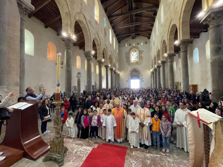 Alla cattedrale di Cefalù oltre mille partecipanti alla festa diocesana dei ministranti, dei comunicandi e delle famiglie