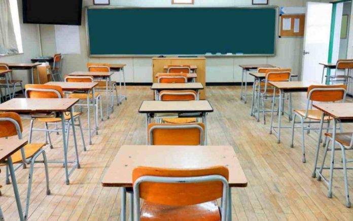 Estorsione e sfruttamento del lavoro in due istituti paritari di Cefalù e Termini Imerese: sequestrati beni per 1 milione di euro
