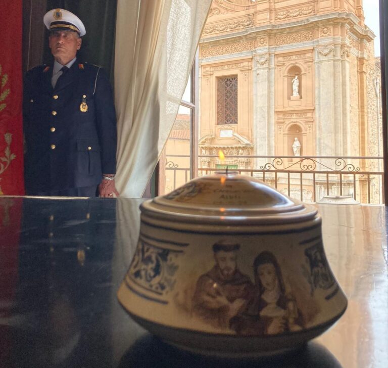 Termini Imerese, al Palazzo di Città La “Lampada Votiva” di San Francesco 