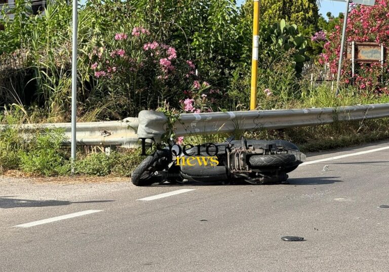 Incidente fra auto e moto sulla SS 113 nei pressi di Campofelice di Roccella
