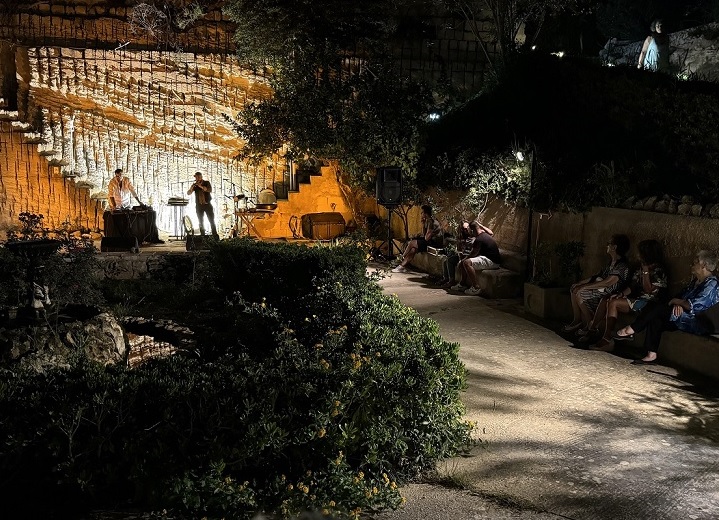 “Frammenti”: fino al 31 agosto Favignana espone l’arte dei madoniti Vincenzo Castellana e Enzo Rinaldi