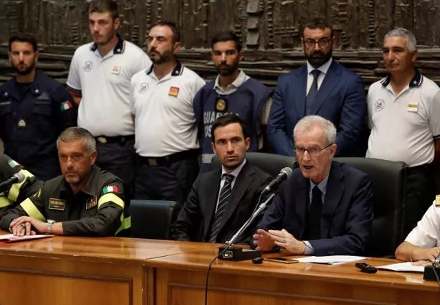 Termini Imerese, naufragio Bayesian. Conferenza stampa del procuratore Cartosio: “le vittime cercavano bolle d’aria per salvarsi”