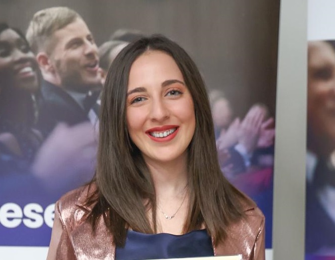 Gangi, nuovo riconoscimento per il talento universitario di Maria Ludovica Salerno alla Fiera del Levante di Bari