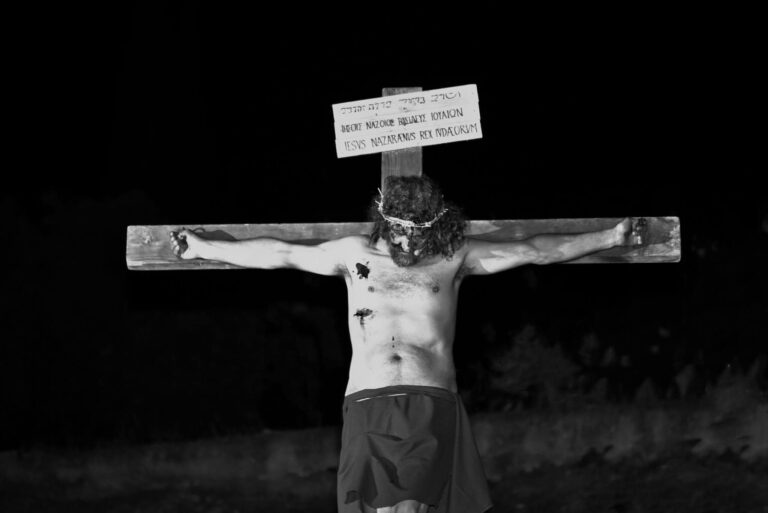 Sciara, tutto pronto per la 45° edizione della Via Crucis Vivente, martedì 15 aprile 2025