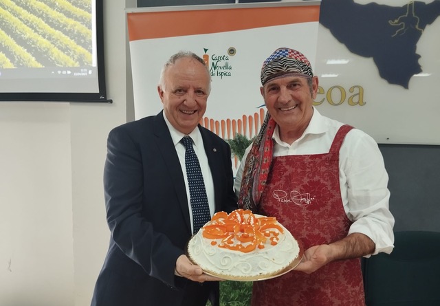 All’Istituto Alberghiero “Karol Wojtyla” di Catania la “Carota Novella di Ispica IGP” protagonista dei piatti dello chef Peppe Giuffrè
