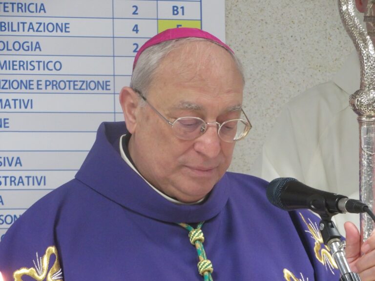 Giornale di Cefalù, il Vescovo alla messa di Pasqua all’Ospedale Giglio: la salute di ogni persona non ha prezzo, è un bene incalcolabile