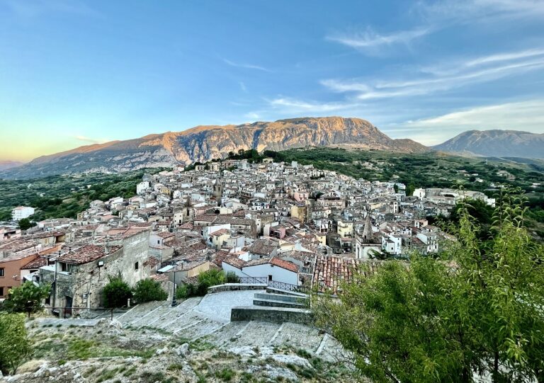 Come diventare imprenditori: a Isnello un corso per i giovani delle Madonie