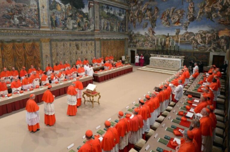 “Extra omnes”: inizia il Conclave per eleggere il successore di Francesco. Esperonews seguirà in diretta l’intero avvenimento