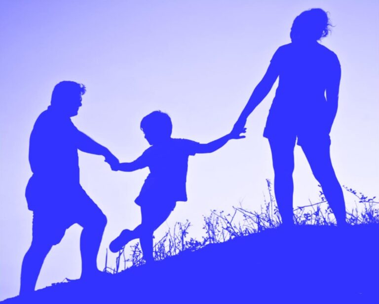 Adolescenti e genitori oggi: un nuovo problema sociale?
