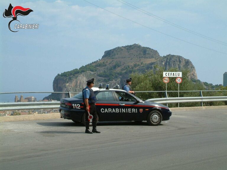 Cefalù, 20enne arrestato in flagranza: aveva rubato autocarro Piaggio Porter su cui aveva caricato uno scooter