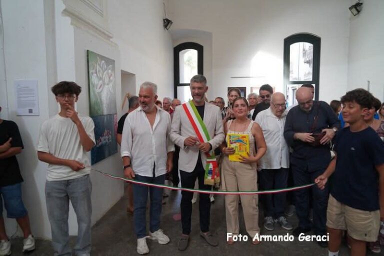 Fino al 6 luglio “La via dell’Arte” che unisce Cefalù, Camaiore e Nardò