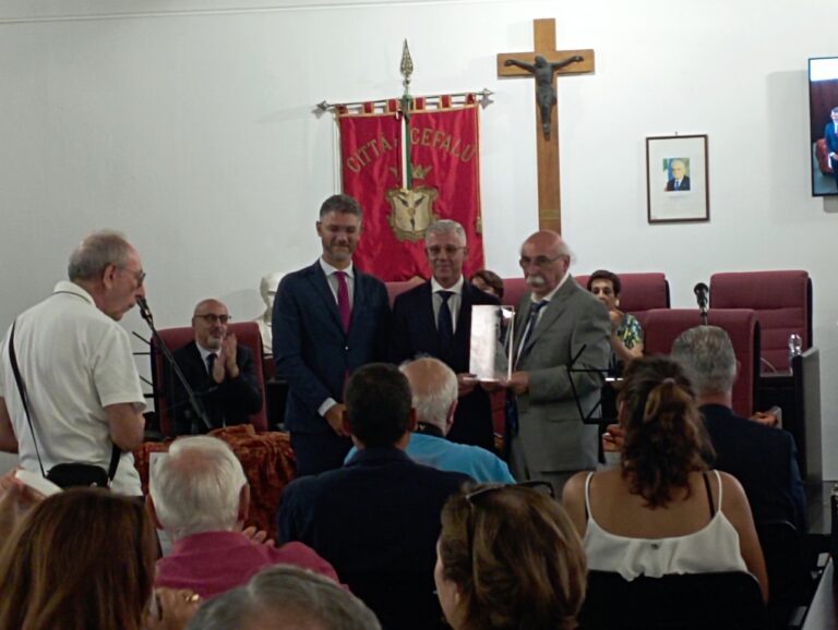 Cefalù, assegnato al professor Giuseppe Saja il premio Ruggero II