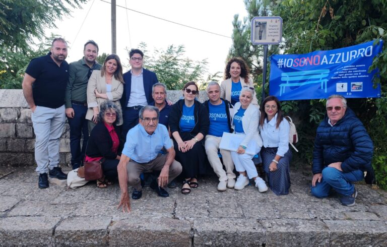 Petralia Soprana, panchina azzurra dedicata all’autismo 