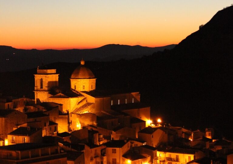 Petralia Sottana, Notti di BCsicilia: di Pietra e di Stelle, un itinerario notturno tra arte, storia e memoria