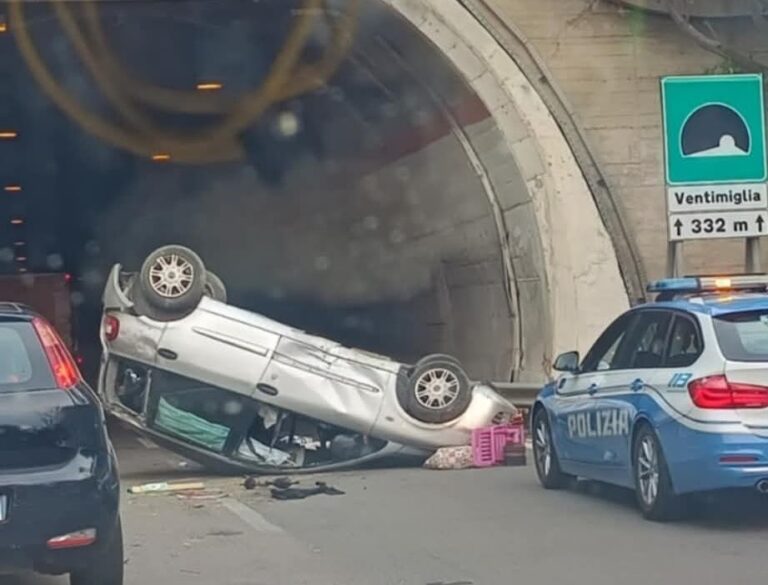 Autostrada A19. Grave incidente all’altezza di Trabia: auto si ribalta in galleria, tre feriti