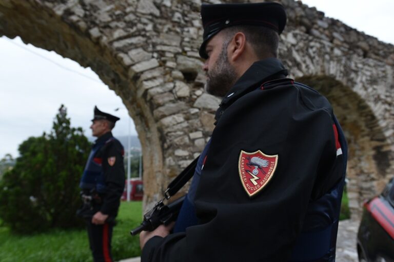 Termini Imerese, arrestato 37enne per tentato furto al Tabacchi di Piazza De Michele