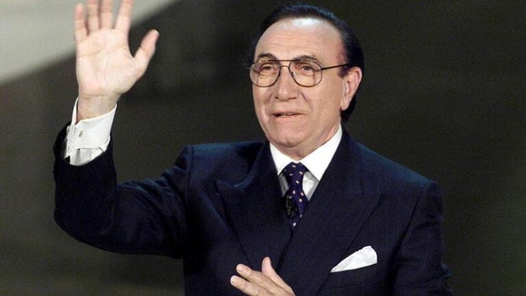 Addio Pippo Baudo, lo storico presentatore siciliano è morto a 89 anni