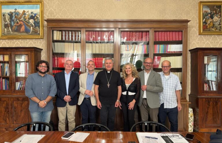 L’Ucsi di Palermo incontra l’arcivescovo Lorefice: “La comunicazione sia spazio di dialogo e confronto”