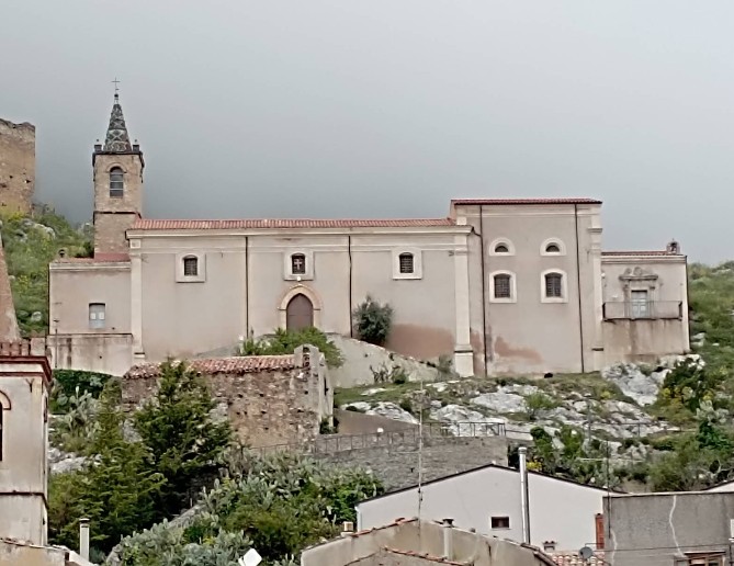 Esperonews chiesa Santa Maria Maggiore di Isnello