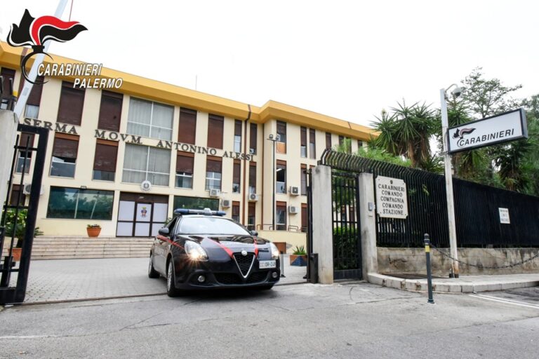 Termini Imerese: faceva prostituire la compagna per 100 euro a condizione che potesse guardare. Arrestato 57enne