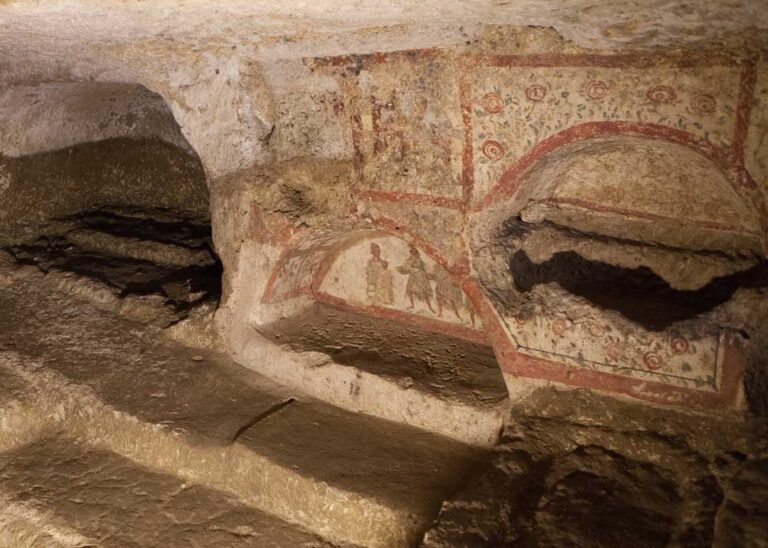 Si parla di riti funerari e culto dei morti nella Sicilia tardoantica al Corso online su “Archeologia del sacro in Sicilia”