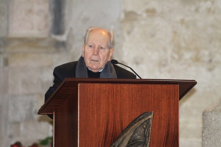 Cefalù: addio a Mons. Crispino Valenziano, tra i massimi liturgisti italiani: i funerali domani a Cefalù