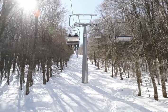 Piano Battaglia, arriva la neve ma gli impianti sciistici sono ancora chiusi