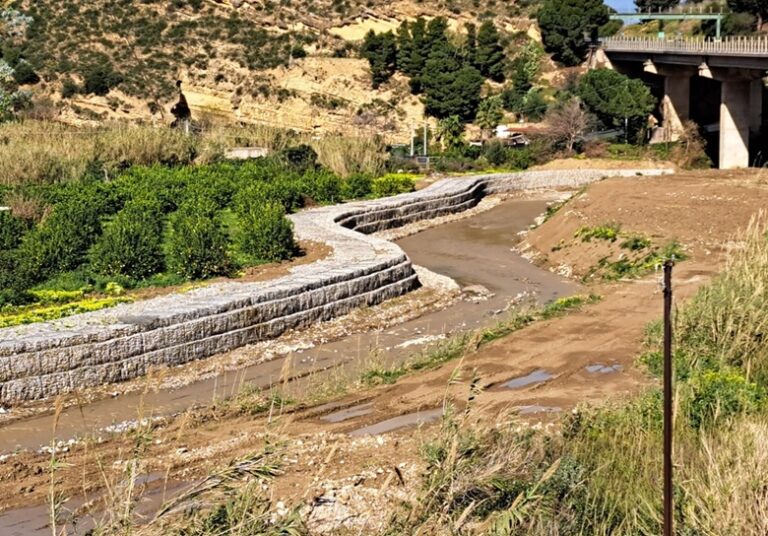 Altavilla Milicia, per scongiurare il rischio di nuove esondazione effettuati lavori nel torrente Milicia