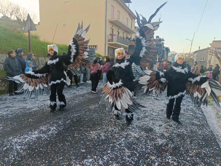 Chiusi i Carnevali nelle Madonie: Il finale a Pianello di Petralia Soprana con tanto entusiasmo e partecipazione